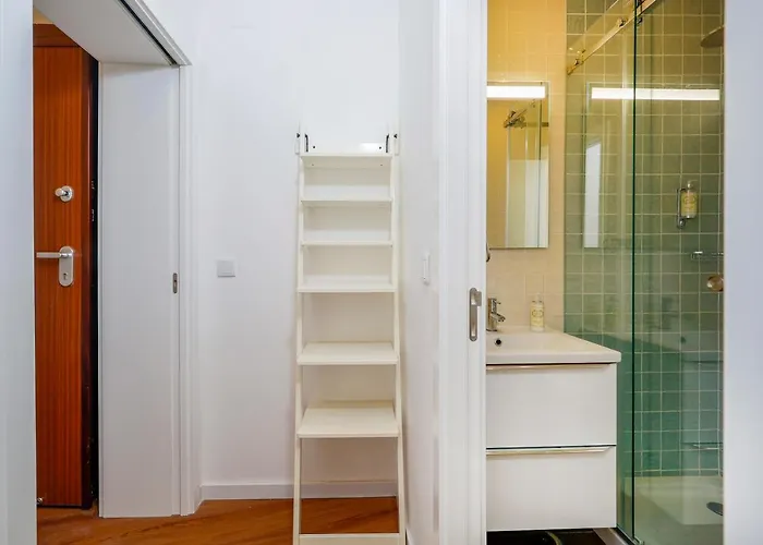 7ti7 Telhal With A Lovely Backyard Apartment