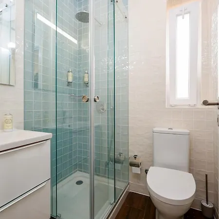 7ti7 Telhal With A Lovely Backyard Apartment